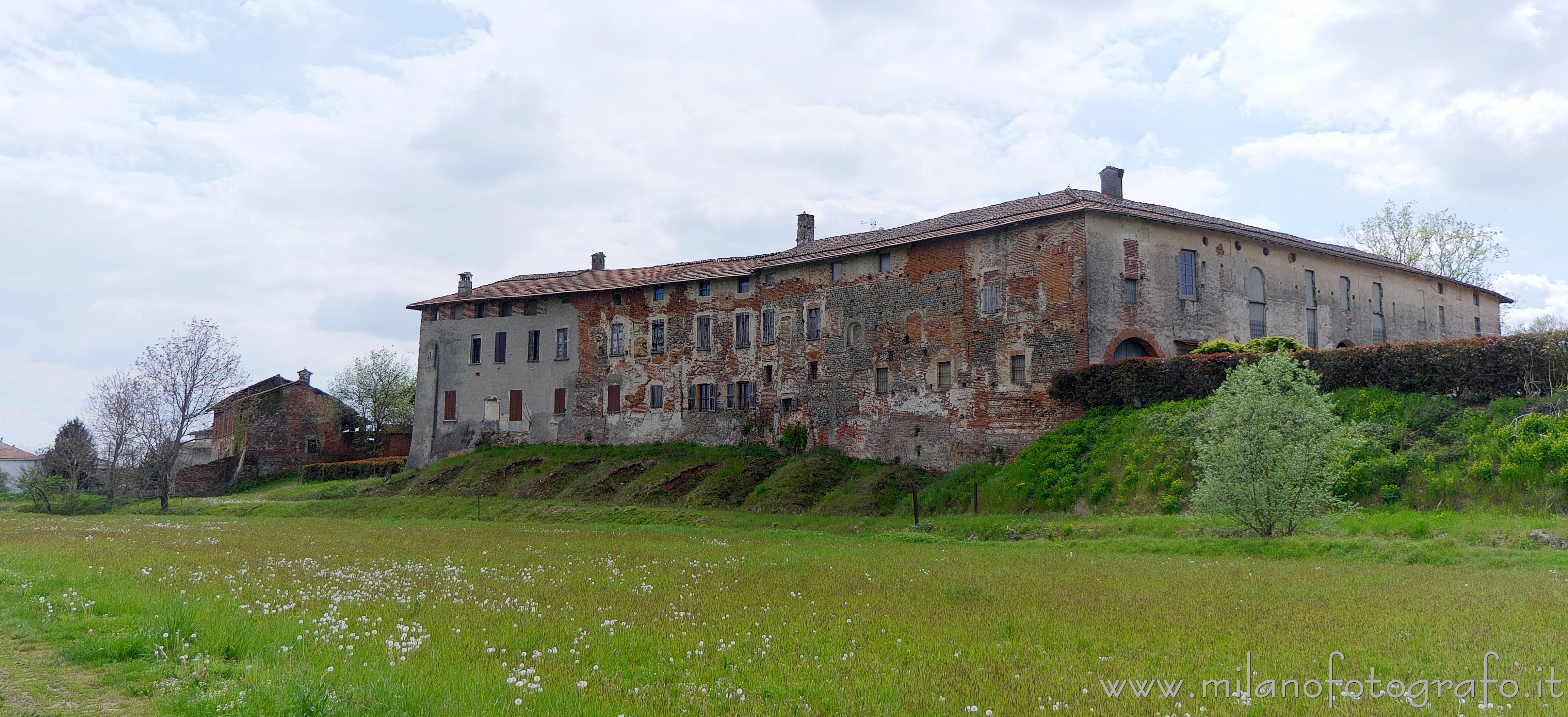 Momo (Novara, Italy) - Castle of Castelletto seen from north